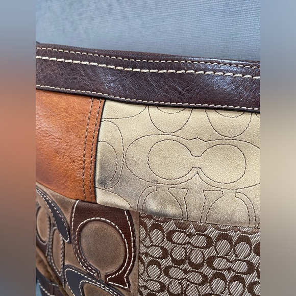 EUC Coach, beautiful leather original patchwork, design bag, 16”Wx11”Hx4”D - Picture 4 of 17